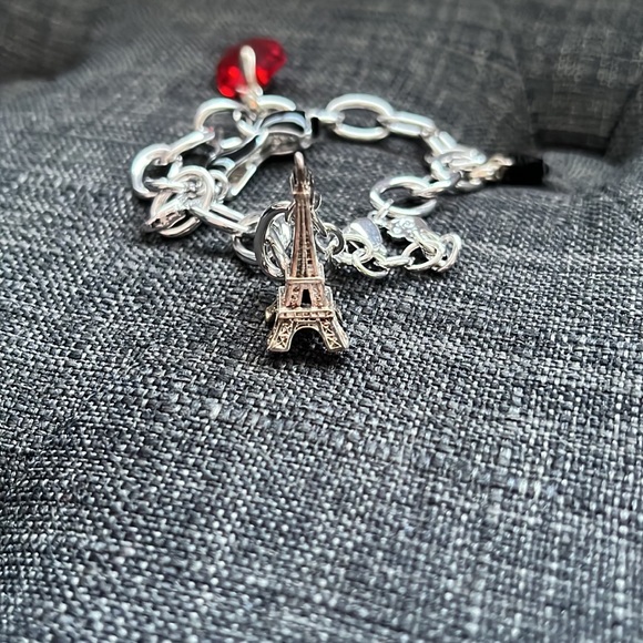 Adorable Parisian charm bracelet - Picture 2 of 6